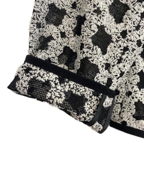 BALLSEY（ボールジィ）BALLSEY (ボールジィ) フラッフィーヤーンエンブロイダリー クルーネックジャケット ホワイト×ブラック サイズ:36 未使用品の古着・服飾アイテム