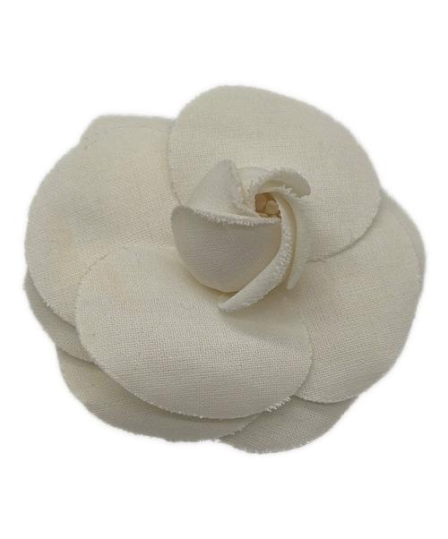 CHANEL（シャネル）CHANEL (シャネル) コサージュ ホワイトの古着・服飾アイテム