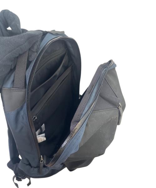 ARC'TERYX（アークテリクス）ARC'TERYX (アークテリクス) バックパック ネイビー×ブラックの古着・服飾アイテム
