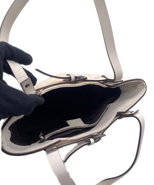 GUCCI（グッチ）GUCCI (グッチ) ショルダーバッグ ベージュ×ベージュの古着・服飾アイテム