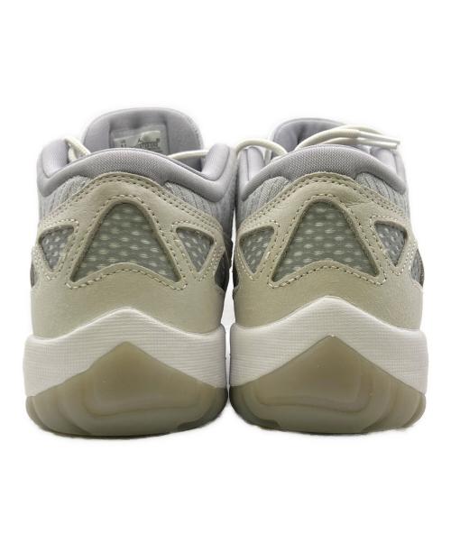 NIKE（ナイキ）NIKE (ナイキ) NIKEAIR JORDAN 11 RETRO LOW IE（ナイキ　エアジョーダン11 レトロ ロー アイイー） グレー×ホワイト サイズ:27.5cmの古着・服飾アイテム