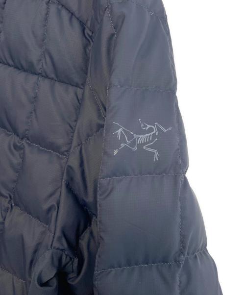ARC'TERYX（アークテリクス）ARC'TERYX (アークテリクス) ダウンジャケット ネイビー サイズ:Sの古着・服飾アイテム