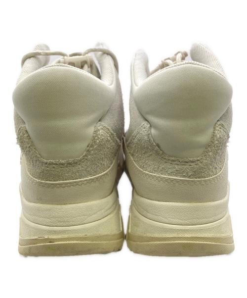 UGG（アグ）UGG (アグ) ハイカットスニーカー ホワイト サイズ:26.5の古着・服飾アイテム