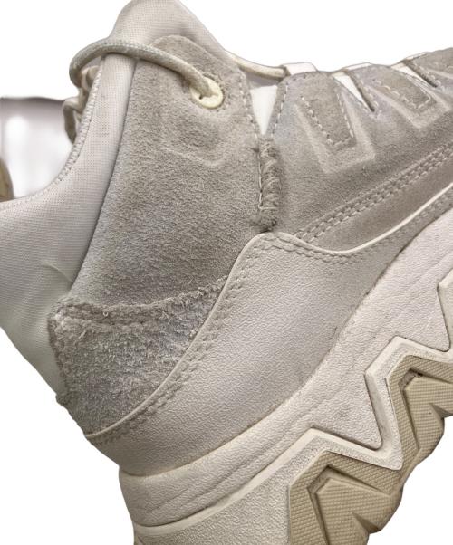 UGG（アグ）UGG (アグ) ハイカットスニーカー ホワイト サイズ:26.5の古着・服飾アイテム