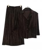 ISSEY MIYAKE WHITE LABELイッセイミヤケホワイトレーベル）の古着「プリーツセットアップ」｜ブラウン