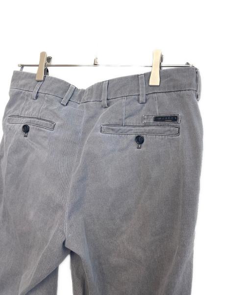 PRADA（プラダ）PRADA (プラダ) パンツ グレー サイズ:44の古着・服飾アイテム