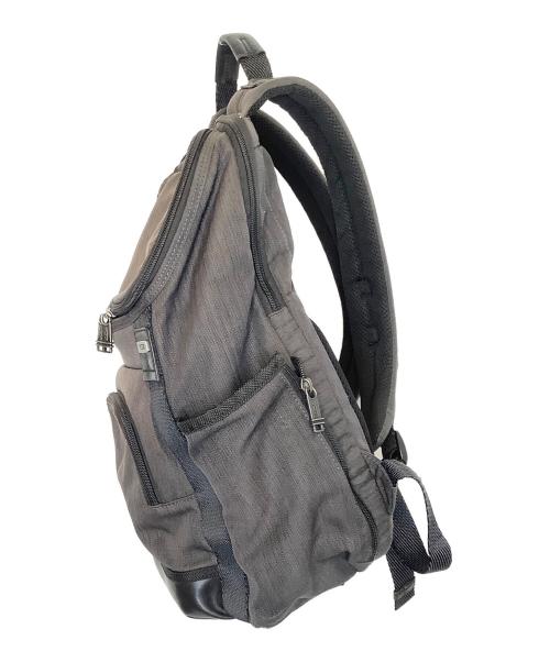 TUMI（トゥミ）TUMI (トゥミ) リュック グレーの古着・服飾アイテム