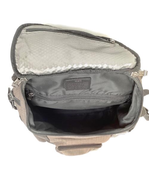 TUMI（トゥミ）TUMI (トゥミ) リュック グレーの古着・服飾アイテム