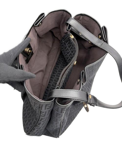 FENDI（フェンディ）FENDI (フェンディ) ハンドバッグ ブラックの古着・服飾アイテム