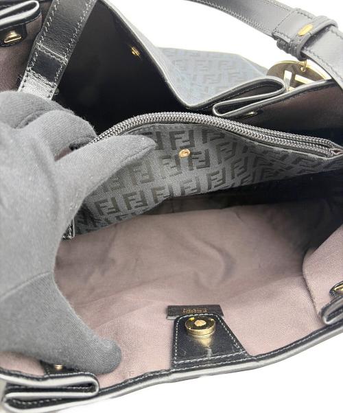 FENDI（フェンディ）FENDI (フェンディ) ハンドバッグ ブラックの古着・服飾アイテム