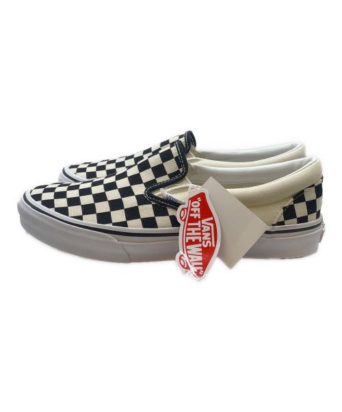 VANS（ヴァンズ）VANS (ヴァンズ) スリッポン アイボリー×ブラック サイズ:29 未使用品の古着・服飾アイテム