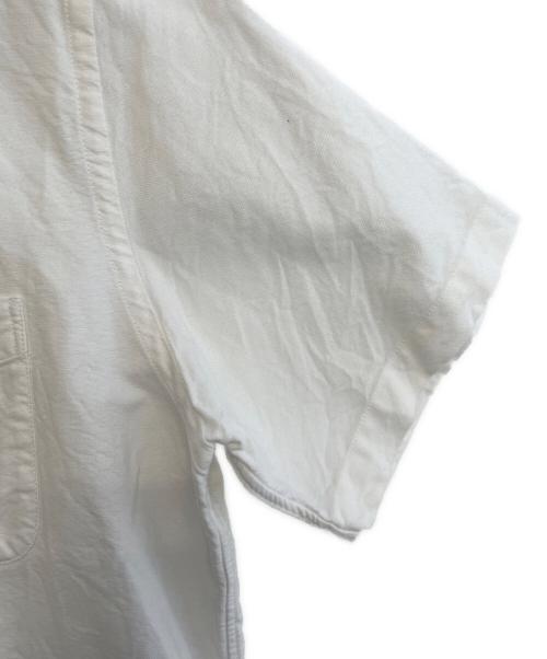 A BATHING APE（ア ベイシング エイプ）A BATHING APE (ア ベイシング エイプ) 半袖シャツ ホワイト サイズ:Mの古着・服飾アイテム