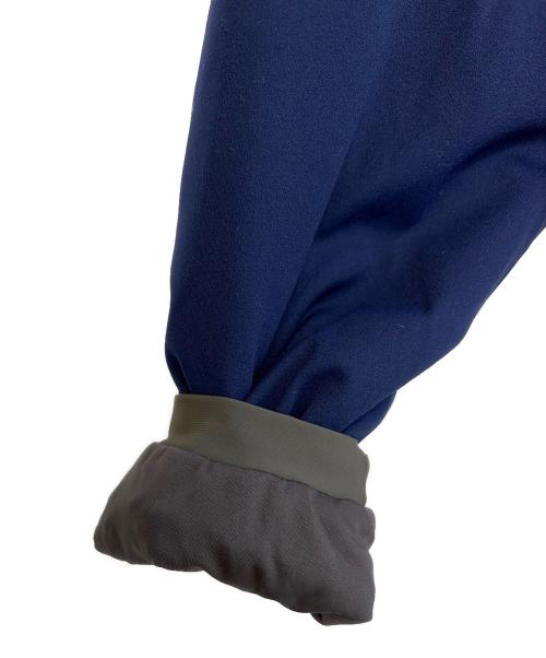 finetrack（ファイントラック）finetrack (ファイントラック) 中綿ジャケット ネイビー サイズ:Mの古着・服飾アイテム
