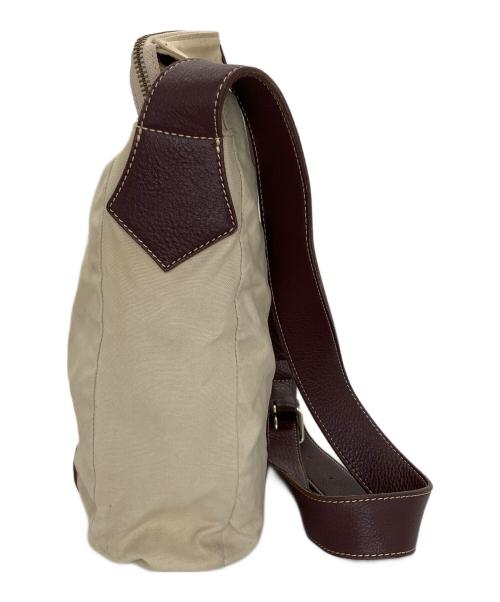 Vivienne Westwood（ヴィヴィアンウエストウッド）Vivienne Westwood (ヴィヴィアンウエストウッド) キャンバスショルダーバッグ ベージュの古着・服飾アイテム