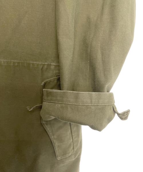 ミリタリージャケット（ミリタリージャケット）ミリタリージャケット (ミリタリージャケット) ミリタリーコート カーキ サイズ:不明の古着・服飾アイテム