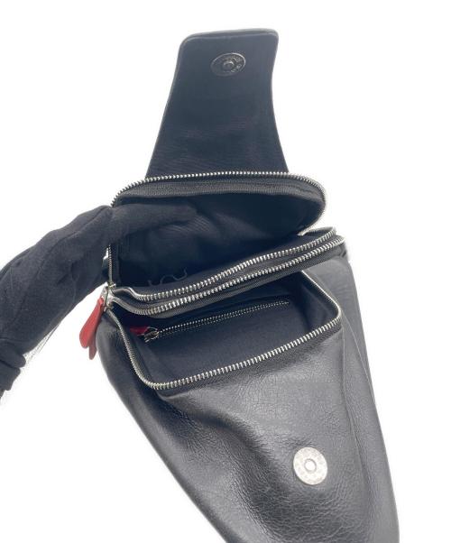 ショルダーバッグ（ショルダーバッグ）ショルダーバッグ (ショルダーバッグ) ショルダーバッグ ブラック×レッドの古着・服飾アイテム