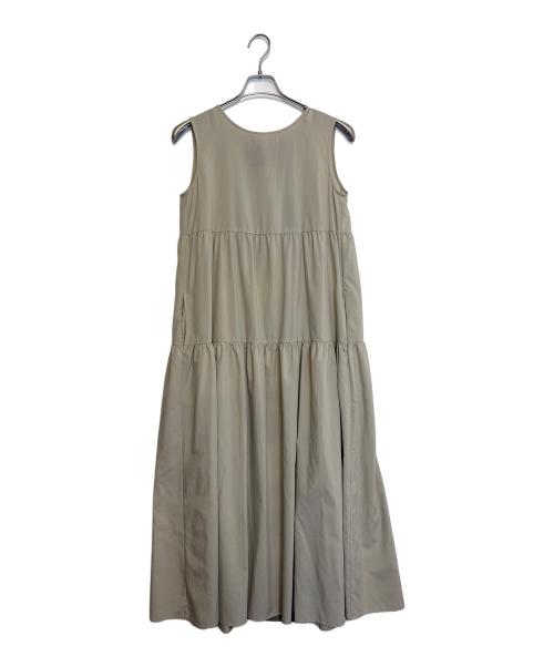BLUE LABEL CRESTBRIDGE（ブルーレーベルクレストブリッジ）BLUE LABEL CRESTBRIDGE (ブルーレーベルクレストブリッジ) ノースリーブワンピース ベージュ サイズ:38の古着・服飾アイテム