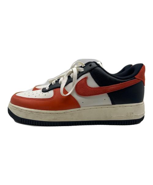NIKE（ナイキ）NIKE (ナイキ) AIR FORCE1 ブラック×ホワイト×オレンジ サイズ:26.5の古着・服飾アイテム