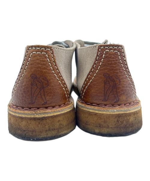CLARKS（クラークス）CLARKS (クラークス) デザートブーツ ベージュ サイズ:US8の古着・服飾アイテム