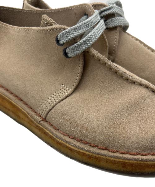 CLARKS（クラークス）CLARKS (クラークス) デザートブーツ ベージュ サイズ:US8の古着・服飾アイテム