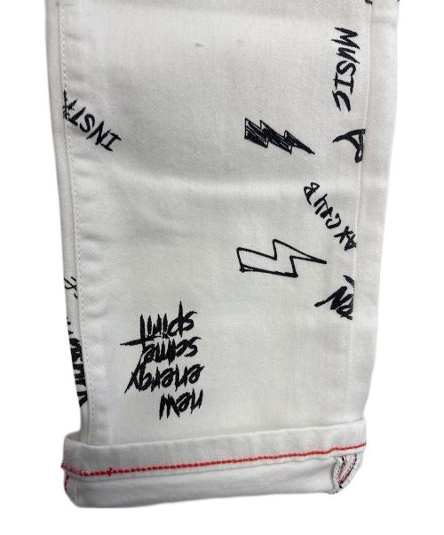 ARMANI EXCHANGE（アルマーニ エクスチェンジ）ARMANI EXCHANGE (アルマーニ エクスチェンジ) デニムパンツ ホワイト サイズ:30の古着・服飾アイテム