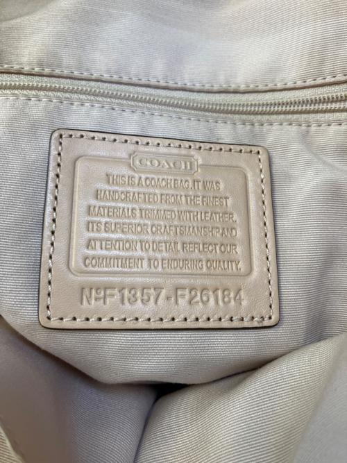 COACH（コーチ）COACH (コーチ) ショルダーバッグ ベージュの古着・服飾アイテム