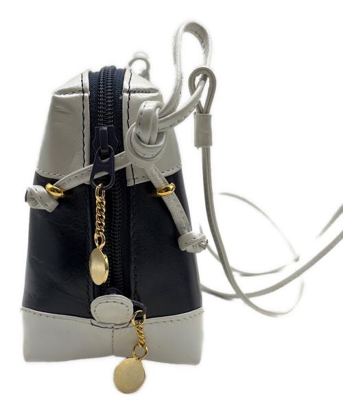 KITAMURA（キタムラ）KITAMURA (キタムラ) ショルダーバッグ ホワイト×ネイビーの古着・服飾アイテム