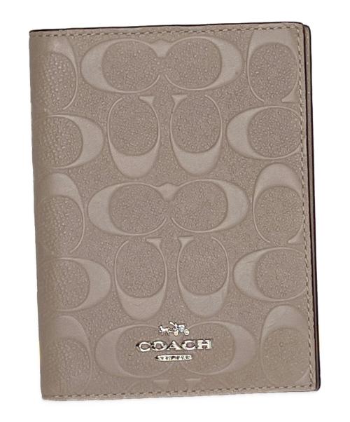 COACH（コーチ）COACH (コーチ) パスポートケース ベージュの古着・服飾アイテム