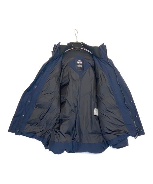 CANADA GOOSE（カナダグース）CANADA GOOSE (カナダグース) ダウンジャケット ネイビー サイズ:Lの古着・服飾アイテム