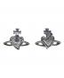 Vivienne Westwood (ヴィヴィアンウエストウッド) ピアス：8000円