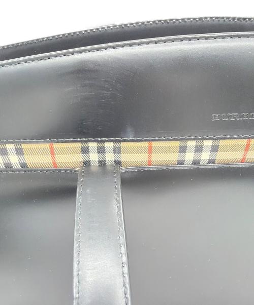 BURBERRY LONDON（バーバリーロンドン）BURBERRY LONDON (バーバリーロンドン) ハンドバッグ ブラックの古着・服飾アイテム