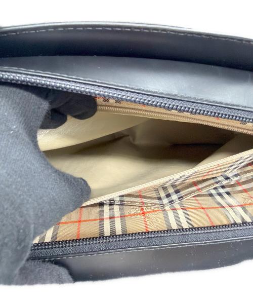 BURBERRY LONDON（バーバリーロンドン）BURBERRY LONDON (バーバリーロンドン) ハンドバッグ ブラックの古着・服飾アイテム