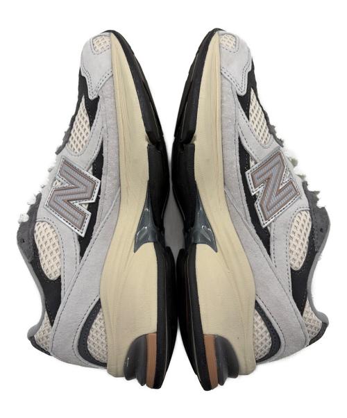 NEW BALANCE（ニューバランス）NEW BALANCE (ニューバランス) スニーカー グレー×ホワイト サイズ:23.5の古着・服飾アイテム