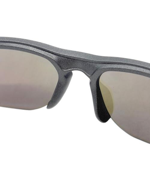 OAKLEY（オークリー）OAKLEY (オークリー) サングラス グレーの古着・服飾アイテム