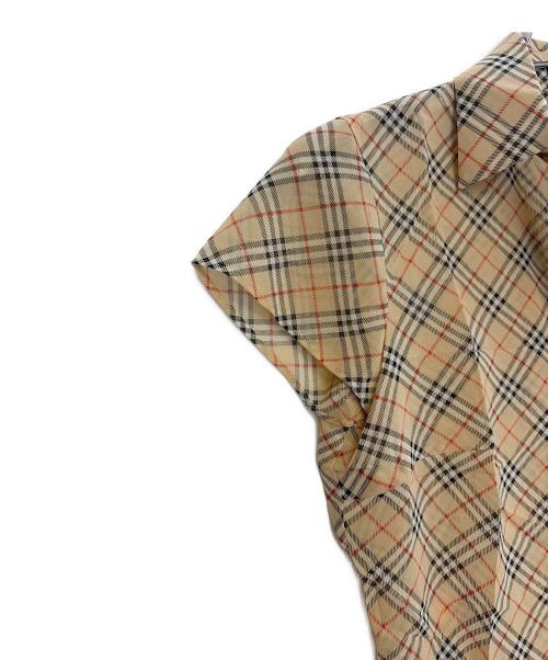 BURBERRY BLUE LABEL（バーバリー ブルー レーベル）BURBERRY BLUE LABEL (バーバリー ブルー レーベル) 半袖シャツ ベージュ サイズ:38の古着・服飾アイテム