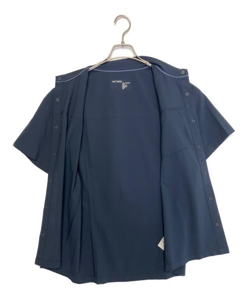 ARC'TERYX（アークテリクス）ARC'TERYX (アークテリクス) 半袖シャツ ネイビー サイズ:ｓの古着・服飾アイテム