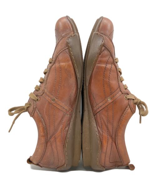 CLARKS（クラークス）CLARKS (クラークス) CLARKS（クラークス）スニーカー ブラウン サイズ:不明の古着・服飾アイテム
