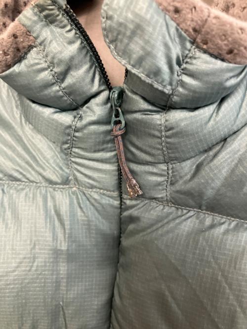 mont-bell（モンベル）mont-bell (モンベル) ダウンジャケット グリーン サイズ:Mの古着・服飾アイテム