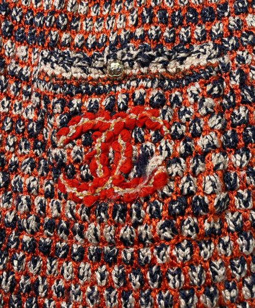 CHANEL（シャネル）CHANEL (シャネル) CHANEL  ココマークボタンニットジャケット オレンジ×ネイビー×ホワイト サイズ:42の古着・服飾アイテム