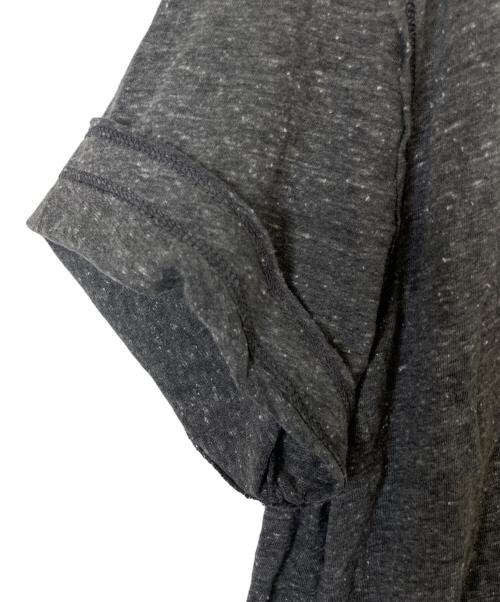 DIESEL（ディーゼル）DIESEL (ディーゼル) VネックTシャツ グレー サイズ:Lの古着・服飾アイテム