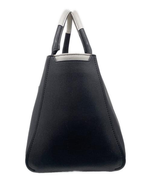 FURLA（フルラ）FURLA (フルラ) FURLA ハンドバッグ （サフィアーノプリント カーフレザー トートバッグ） ブラック×ホワイトの古着・服飾アイテム