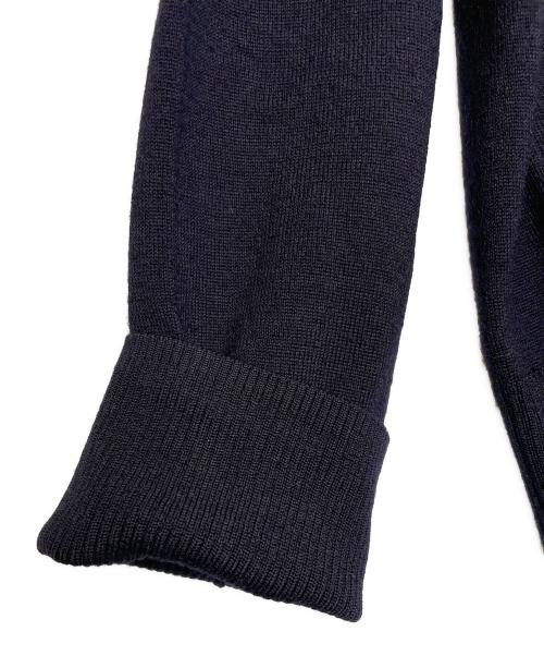 EMPORIO ARMANI（エンポリオ アルマーニ）EMPORIO ARMANI (エンポリオ アルマーニ) EMPORIO ARMANI  薄手 ニット ロゴパッチ付き 近年モデル ブラック サイズ:XXLの古着・服飾アイテム