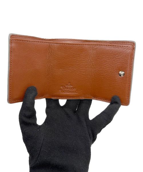 Vivienne Westwood（ヴィヴィアンウエストウッド）Vivienne Westwood (ヴィヴィアンウエストウッド) 3つ折り財布 ブラウン×グレーの古着・服飾アイテム