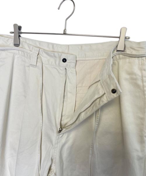 CAHLUMN（カウラム）CAHLUMN (カウラム) CAHLUMN カウラム Magazine Pocket Chino Pant チノパン アイボリー サイズ:Lの古着・服飾アイテム