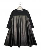 FOXEY NEWYORKフォクシーニューヨーク）の古着「FOXEY NEWYORK フォクシーニューヨーク Dress Tessa 長袖 ワンピース フェイクレザー」｜ブラック