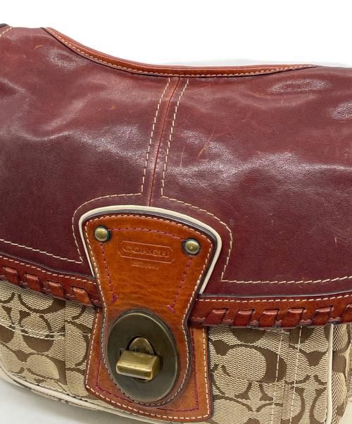 COACH（コーチ）COACH (コーチ) COACH コーチ 65周年記念 レガシー シグネチャー フラップ ショルダーバッグ  ベージュの古着・服飾アイテム