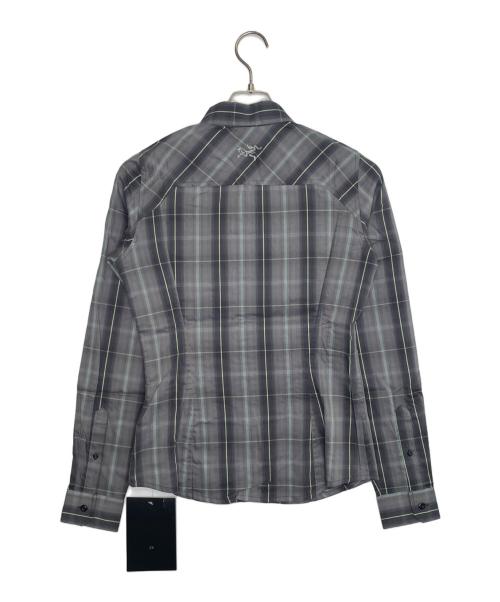 ARC'TERYX（アークテリクス）ARC'TERYX (アークテリクス) ARC'TERYX アークテリクス Melodie LS Women's 廃番 長袖シャツ チェックシャツ グレー サイズ:S 未使用品の古着・服飾アイテム