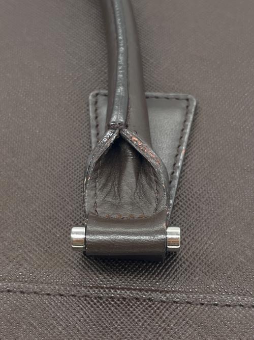 BURBERRY（バーバリー）BURBERRY (バーバリー) BURBERRY オールドバーバリー サフィアーノレザー スクエア トートバッグ 裏地ノバチェック ブラウンの古着・服飾アイテム