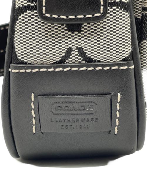 COACH（コーチ）COACH (コーチ) COACH コーチ シグネチャー ミニ フィールド バッグ ショルダーバッグ ホワイト×ブラックの古着・服飾アイテム