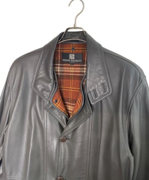 PIERRE BALMAIN（ピエール バルマン）PIERRE BALMAIN (ピエール バルマン) PIERRE BALMAIN ピエール バルマン ラムレザー ハーフコート グレー サイズ:Lの古着・服飾アイテム